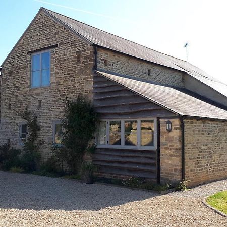 The Byre North End Farm Bed & Breakfast Ashton Keynes Exterior foto